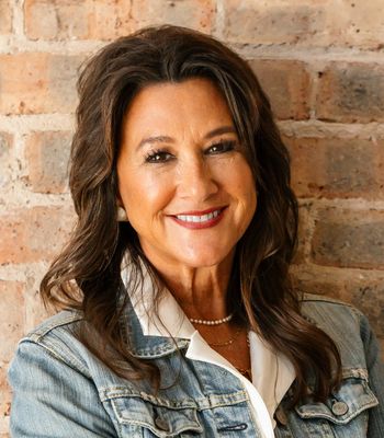 Portrait of Carrol Ann Ray, Realtor®.